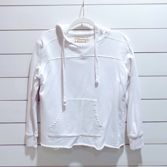 Closet Cleanout✨ Modern Canvas White Sweatshirt (Size S) - Picture 1 of 3